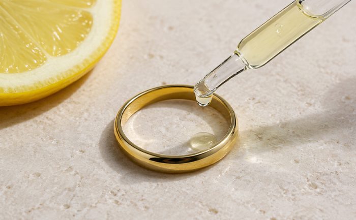 تشخیص طلا اصل از تقلبی با آبلیمو